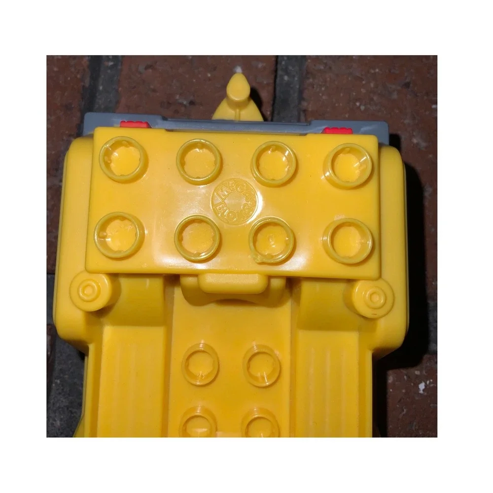 Mega Bloks Yellow Off Road Safari Jeep Toy Vehicle with Building Studs